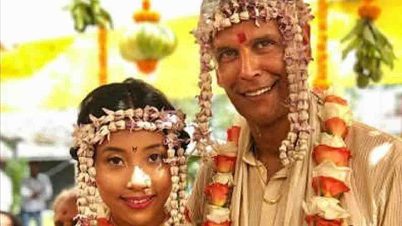 Milind Soman Breaks hearts; Fans CRYING on Twitter | FilmiBeat