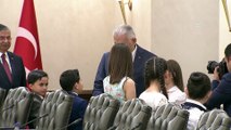 Başbakan Yıldırım, Çankaya Köşkü'nde çocukları kabul etti (1) - ANKARA