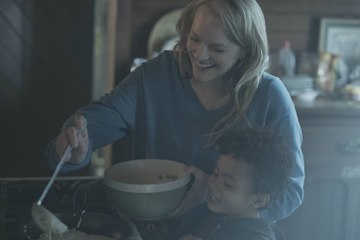 The Handmaid's Tale (S02E01) Season 2 Episode 1 || Hulu Project Free Tv