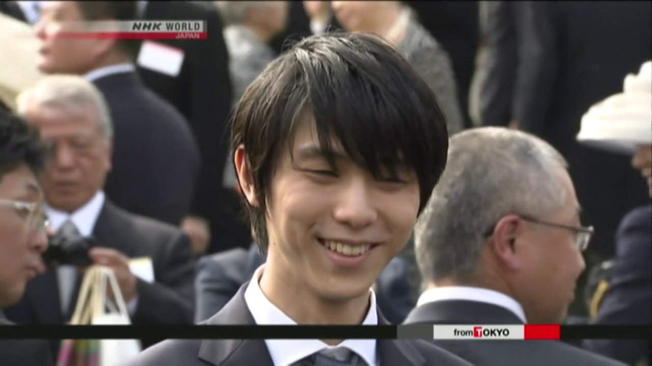 NHK Newsline 2018.04.25 - Hanyu attends Imperia...