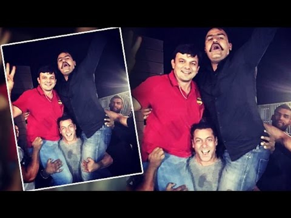 Salman Khan LIFTS Two Wrestlers On His Shoulders At Sultan Wrap Up Party