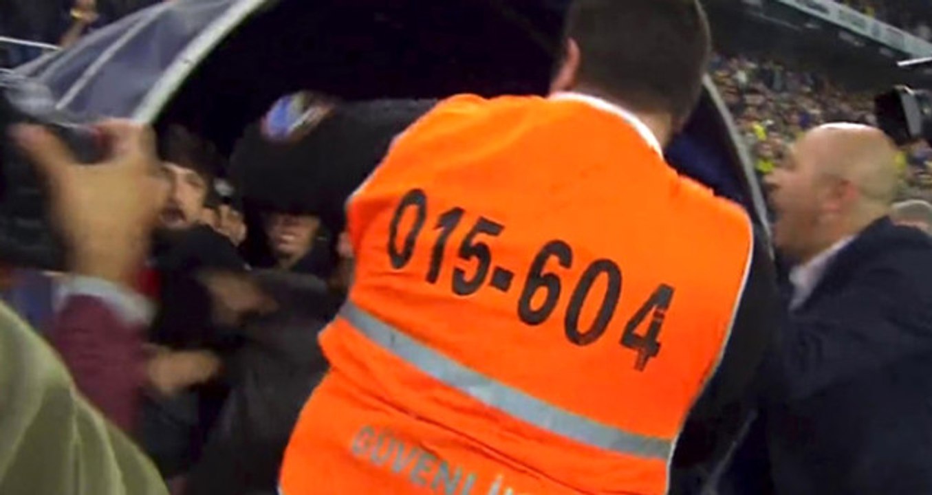 Güvenlik Görevlisi, Beşiktaşlı Tolga'dan Şikayetçi Oldu: Beni Darp Etti