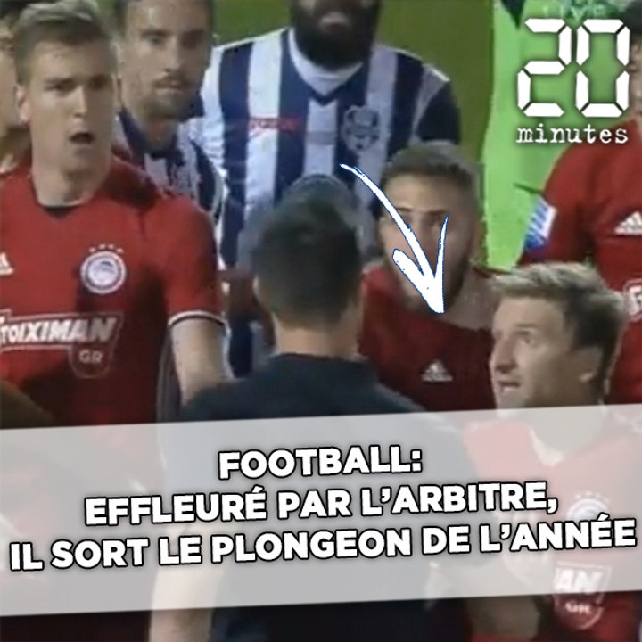 Football: Effleuré par l'arbitre, il sort le plongeon de l'année (et veut porter plainte)