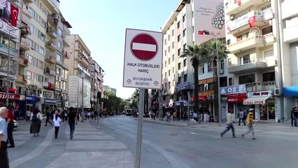 Motosiklet Yayalara Çarptı: 2 Yaralı