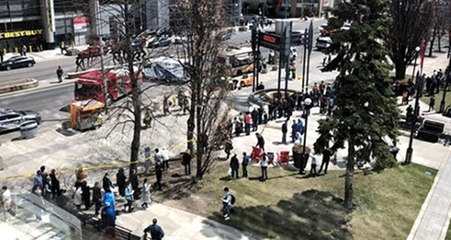 Toronto'da Minibüs Yayaların Arasına Daldı: 9 Ölü, 16 Yaralı