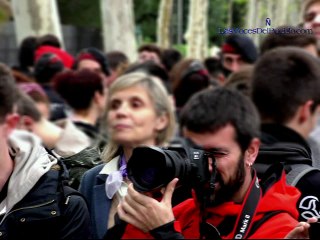 Jordi Borras le hace la madre de todas las cobras al negro de «Ñ Pueblo»