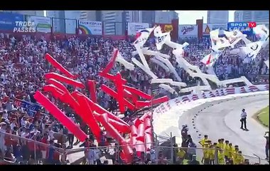 A festa da torcida do Paraná antes do jogo com o Corinthians