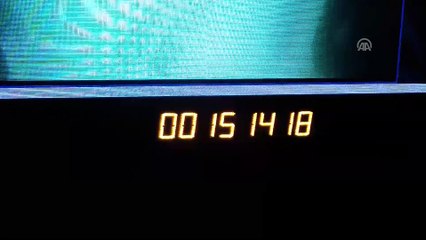 'Akvaryum Adam' dünya rekorunu kırdı - ÇANAKKALE