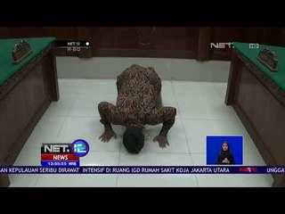 Tải video: Pengadilan Kabulkan Permohonan Pergantian Nama Bapak Kentut - NET 12