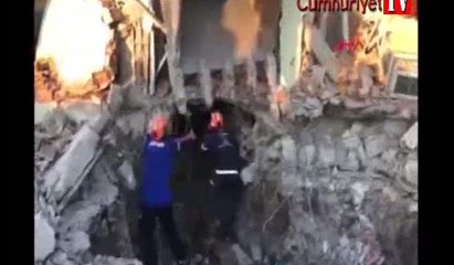 Adana'da şiddetli deprem: Evler yıkıldı 13 kişi yaralandı