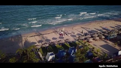 Từng làm tình địch, cặp "gái xinh" bất ngờ yêu nhau và tổ chức hôn lễ lãng mạn như phim ngôn tình