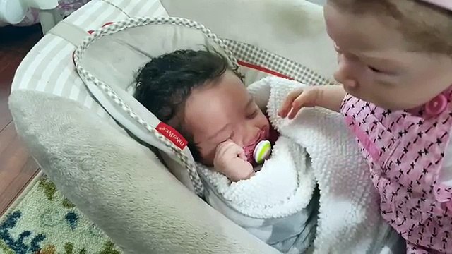 MOLLY STEALS PACIFIER FROM REAL BABY! MOLLY HITS JACKIE! REBORN BABY DOLL! TALKING DOLL! COMEDY BABY