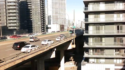 Après un accident, elle souhaite se suicider en sautant du pont