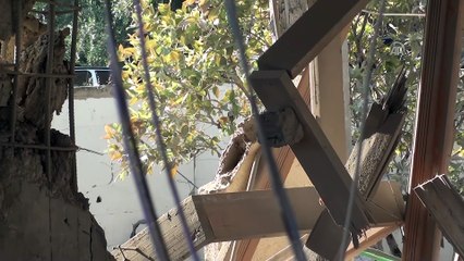 İsrail askerleri Filistinli tutuklunun evini yıktı - CENİN