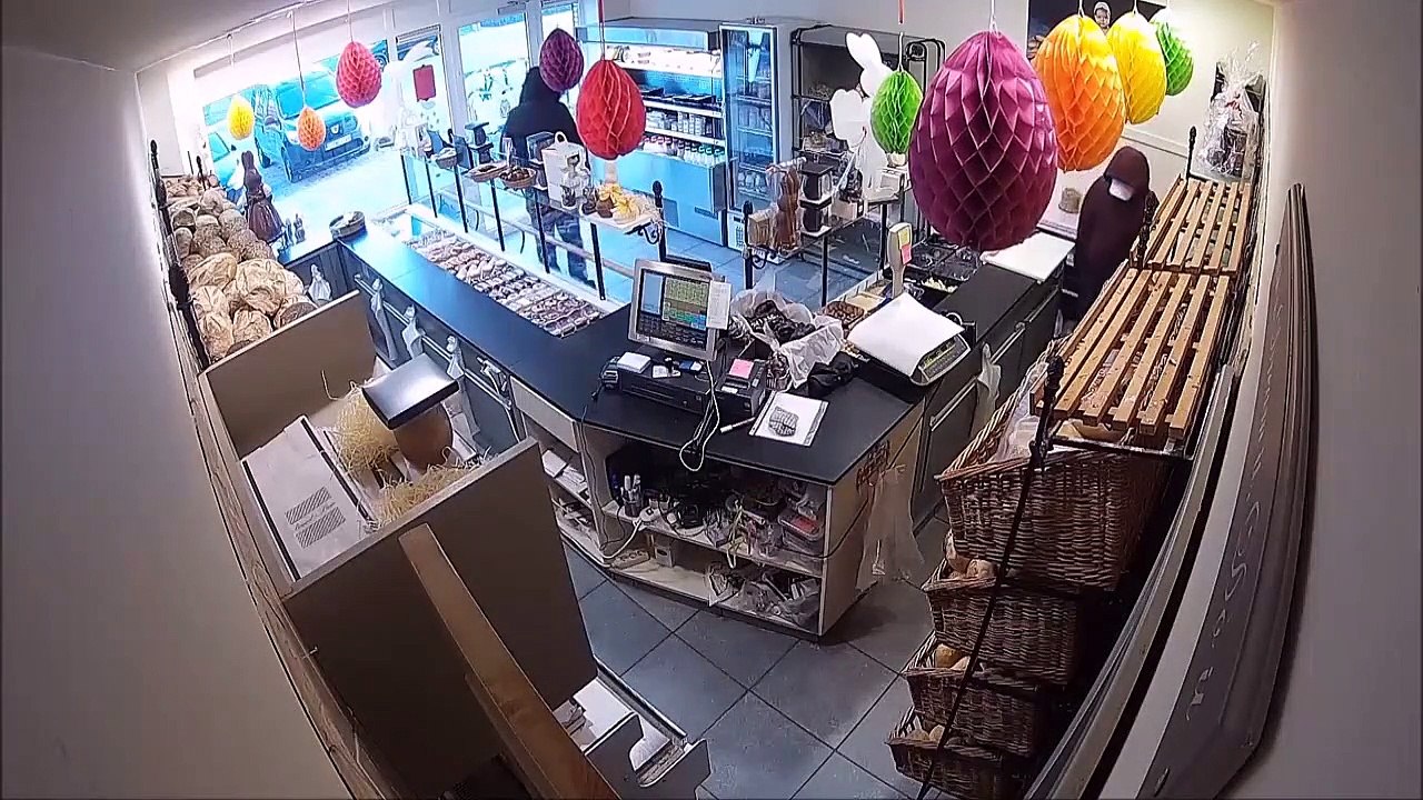 Deux hommes tentent de braquer une boulangerie mais ça tourne mal pour eux