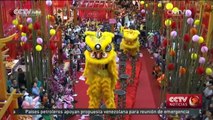 Los chinos que vivien en Malasia celebran la llegada del Año Nuevo Lunar