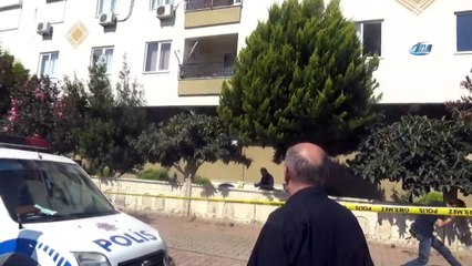 ‘Oğlum evde yok’ diye polisi aradı, terastan bakınca cesedini gördü