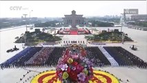 Dirigentes chinos conmemoran el Día de los Mártires en Plaza Tian’anmen