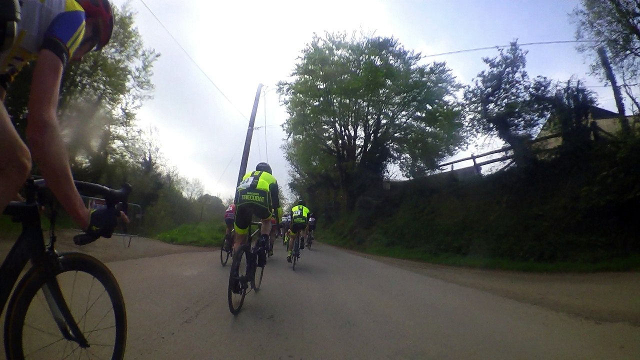 Plabennec Kervéguen championnat du Finistère des pass'cyclisme 2018: la chute