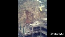 Massive landslide caught on camera, luckly escape Thanks god