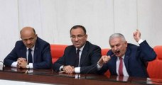 Son Dakika! AK Parti'den CHP'li Özgür Özel'e: Grup Başkanvekilliği Soytarılık Yeri Değildir