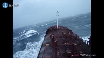 Horrible Moments at Sea - Seafarers Life - Ship in Storm