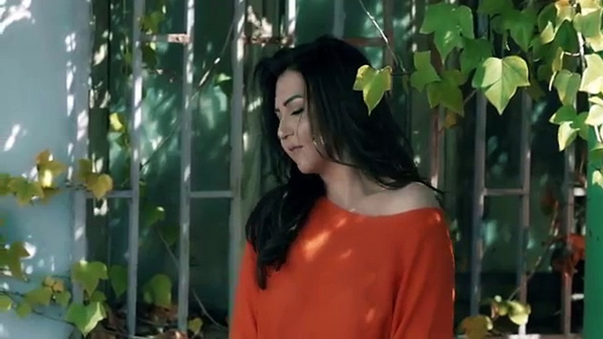 Gökçe Bekaroğlu feat. Hakan Altun Gemileri Yakma