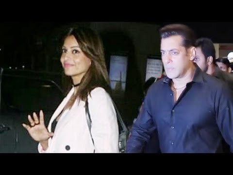 Mumbai Airport पर दिखाई दि Bipasha Basu और Salman Khan | Hong Kong DaBangg Tour 2017