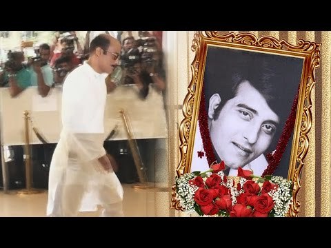 Akshaye Khanna पहुचे Vinod Khanna जी के प्राथना सभा पर