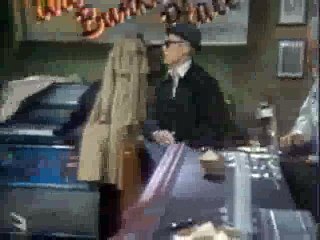 Archie Bunker's Place S03E15 Blind Man's Bluff