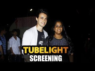 下载视频: Salman की बेहेन Arpita पति Aayush Sharma संग पोह्ची Tubelight Screening पर