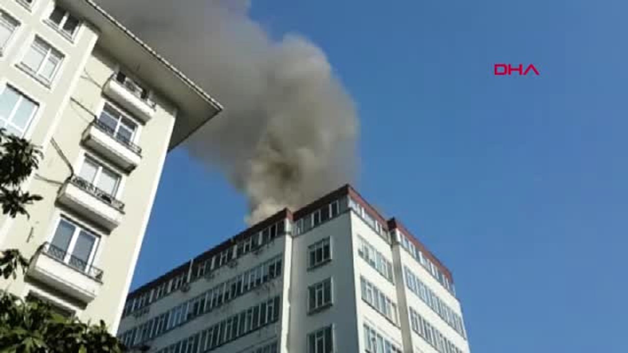 Şişli'de Bir Binada Baca Yangını