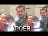 Salman Khan अपने छोटे FAN के साथ  Morocco मैं निकाली तश्वीर