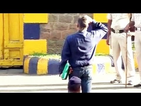 Sanjay Dutt SALUTES National Flag In Yerawada Jail