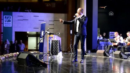 Sümer Ezgü Bursa'da konser verdi- BURSA