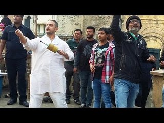 Aamir Khan Flies KITE With Fans, Celebrates Makar Sakranti