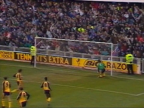 Queens Park Rangers - Arsenal 24-11-1990 Division One