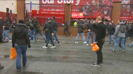 Kericuhan Suporter Nodai Laga Liverpool v Roma