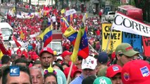 Marchan en respaldo a la candidatura de Nicolás Maduro