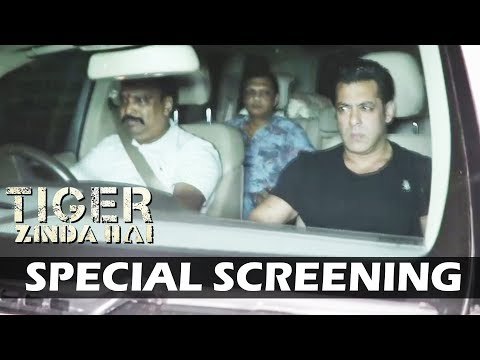 Salman Khan पोहचे Tiger Zinda Hai की स्पेशल स्क्रीनिंग पर | Katrina Kaif