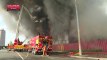 Les images impressionnantes d'un incendie dans un centre d'hébergement à Saint-Denis