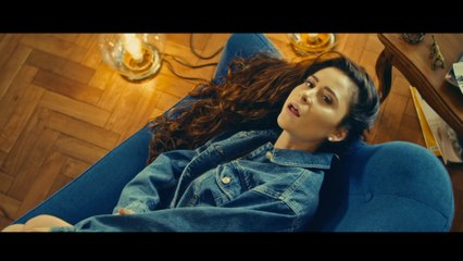 Camila Gallardo - No Es Real