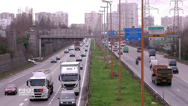 Les feux rouges, les sens interdits, ça n’existe pas : un chauffeur de fourrière témoigne