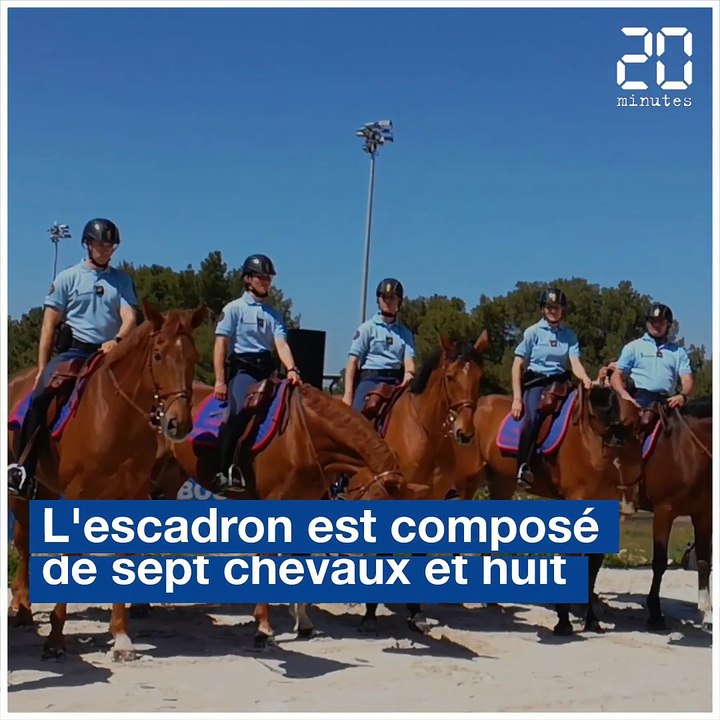 Pour la première fois, la Garde républicaine in...