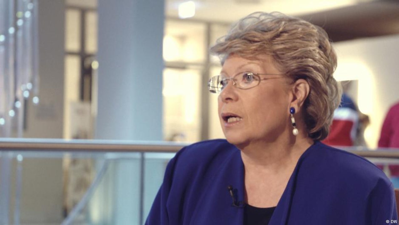 أنا لست مسيطرة ولكن أشرحي لي الأمر