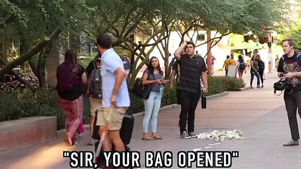 BLIND MAN DROPPING $1,000,000 PRANK!! -2018