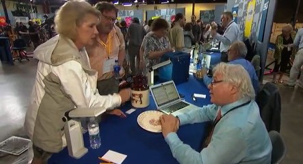 Antiques Roadshow (US) S22xxE13 Green Bay, Hour 1 - Part 01