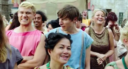 Plebs S04xxE04 The Satirist