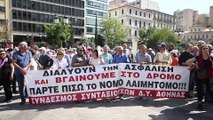Yunanistan'da emekliler kemer sıkma politikasına karşı yürüdü - ATİNA