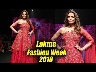 Download Video: H0t Bipasha Basu ने किया Ramp Walk  | Lakme Fashion Week 2018 Finale | LFW 2018